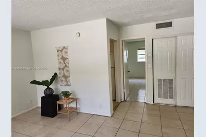 241 SE 9th Ave #103, Pompano Beach, FL 33060 - Photo 2