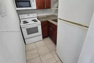 241 SE 9th Ave, Pompano Beach, FL 33060 - Photo 6