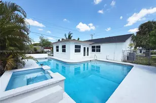 400 SW 14th St, Deerfield Beach, FL 33441 - Photo 22