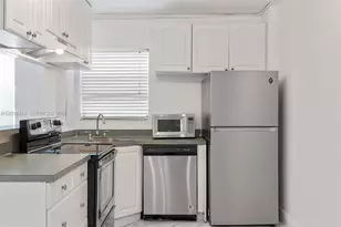 645 NE 77th St, Miami, FL 33138 - Photo 8