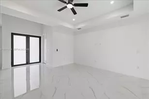 1032 Candlelight Dr, Other City - In The State Of Florida, FL 33974 - Photo 20