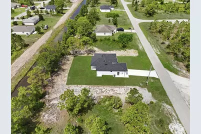 1032 Candlelight Dr, Other City - In The State Of Florida, FL 33974 - Photo 40