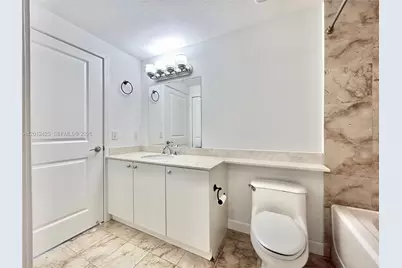 170 SE 14th St #2906, Miami, FL 33131 - Photo 14