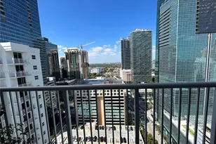 170 SE 14th St, Miami, FL 33131 - Photo 18