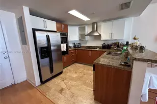 170 SE 14th St, Miami, FL 33131 - Photo 4