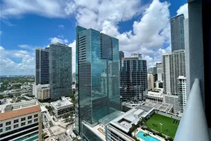 170 SE 14th St, Miami, FL 33131 - Photo 26