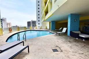 170 SE 14th St, Miami, FL 33131 - Photo 32