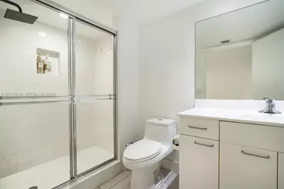 21055 Yacht Club Dr #605, Aventura, FL 33180 - Photo 22