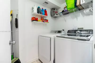 21055 Yacht Club Dr #605, Aventura, FL 33180 - Photo 26