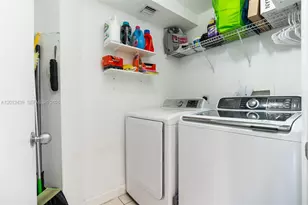 21055 Yacht Club Dr, Aventura, FL 33180 - Photo 26