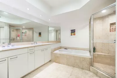 21055 Yacht Club Dr #605, Aventura, FL 33180 - Photo 18