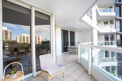21055 Yacht Club Dr #605, Aventura, FL 33180 - Photo 14