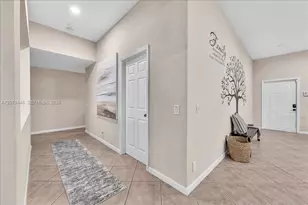 1634 Sandpiper Cir, Weston, FL 33327 - Photo 16