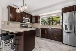 10401 SW 199th St, Cutler Bay, FL 33157 - Photo 6