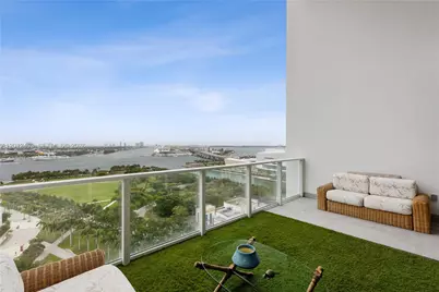 1040 Biscayne Blvd #1602, Miami, FL 33132 - Photo 28