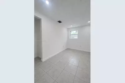 1861 NW 112th St, Miami, FL 33167 - Photo 12