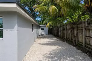 1861 NW 112th St, Miami, FL 33167 - Photo 2