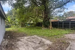 1861 NW 112th St, Miami, FL 33167 - Photo 16