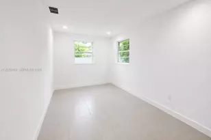1861 NW 112th St, Miami, FL 33167 - Photo 12