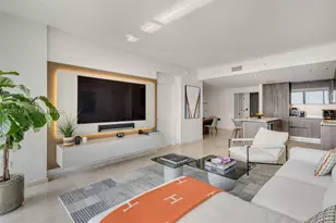 68 SE 6th St, Miami, FL 33131 - Photo 14