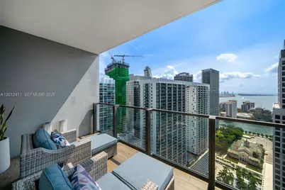 68 SE 6th St #3407, Miami, FL 33131 - Photo 32