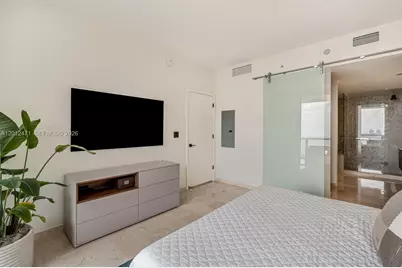 68 SE 6th St #3407, Miami, FL 33131 - Photo 18