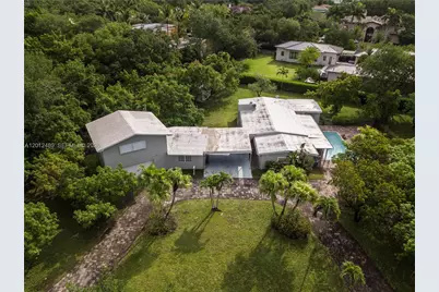 10851 SW 68th Ave, Pinecrest, FL 33156 - Photo 4
