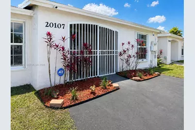 20107 NW 27th Cir, Miami Gardens, FL 33056 - Photo 2