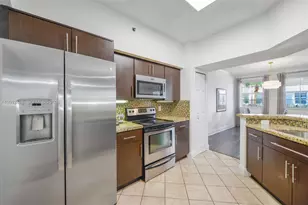 3245 NE 184th St, Aventura, FL 33160 - Photo 10
