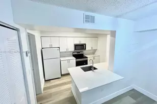 15201 SW 80th St, Miami, FL 33193 - Photo 4