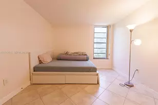 8870 Fontainebleau Blvd, Miami, FL 33172 - Photo 12