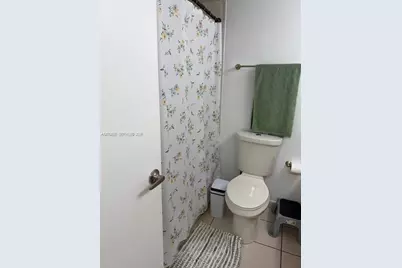 1656 W 57th Ter, Hialeah, FL 33012 - Photo 54