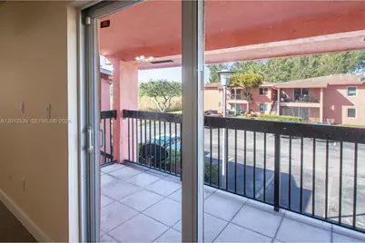 2020 NW 119th St #1121, Miami, FL 33167 - Photo 18