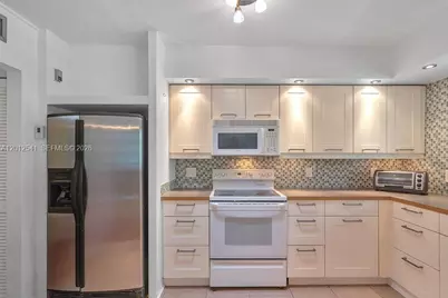 645 NE 77th St #19, Miami, FL 33138 - Photo 14