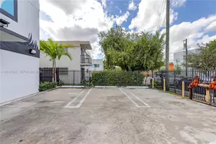 520 SW 5th St, Miami, FL 33130 - Photo 32
