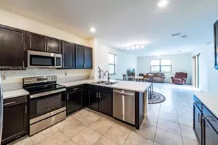 2401 NE 2nd Dr, Homestead, FL 33033 - Photo 6
