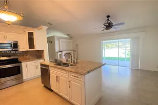 759 NW 161st Ave, Pembroke Pines, FL 33028 - Photo 4