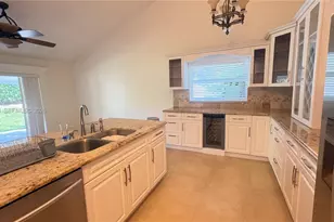 759 NW 161st Ave, Pembroke Pines, FL 33028 - Photo 6