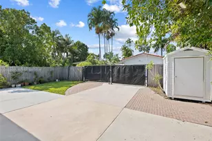 1251 Lincoln St, Hollywood, FL 33019 - Photo 18