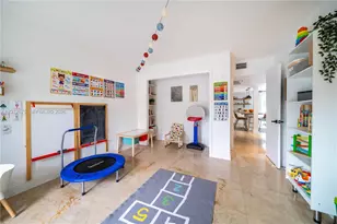 330 SW 133rd Pl, Miami, FL 33184 - Photo 20