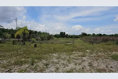 Sw 210th Terrace, Southwest Ranches, FL 33332 - Photo 4