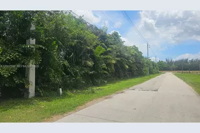 Sw 210th Terrace, Southwest Ranches, FL 33332 - Photo 2