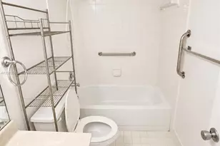 13250 SW 7th Ct, Pembroke Pines, FL 33027 - Photo 22