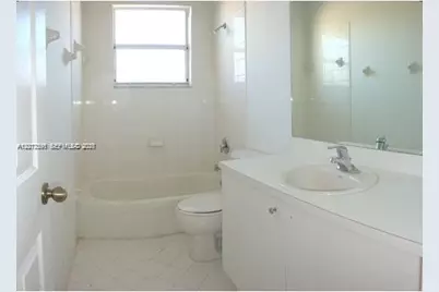 3375 NE 15th Dr #102-12, Homestead, FL 33033 - Photo 18