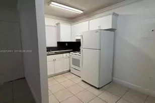 16118 NE 21st Ave, North Miami Beach, FL 33162 - Photo 2