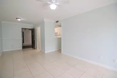 10365 N Kendall Dr #D1, Miami, FL 33176 - Photo 1