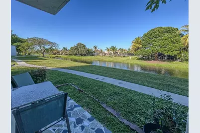 10365 N Kendall Dr #D1, Miami, FL 33176 - Photo 10
