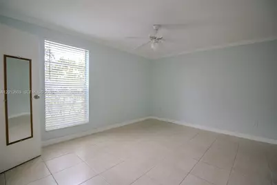 10365 N Kendall Dr #D1, Miami, FL 33176 - Photo 6