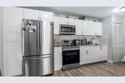 7208 Fairway Dr #I9, Miami Lakes, FL 33014 - Photo 4