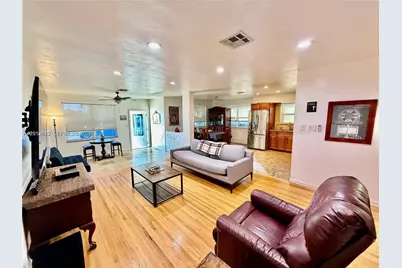 45 SE 14th St #1, Dania Beach, FL 33004 - Photo 4